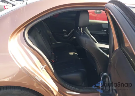 2022 Mercedes-Benz A 220 z USA, uszkodzony, nr VIN W1K3G4EB3NJ373289